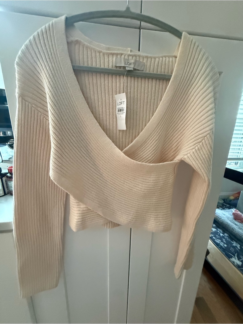 Loft Cropped sweater NWT Size Small